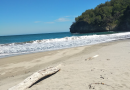 Pantai Srengit, Hidden Gem di Pacitan yang Harus Kamu Kunjungi!