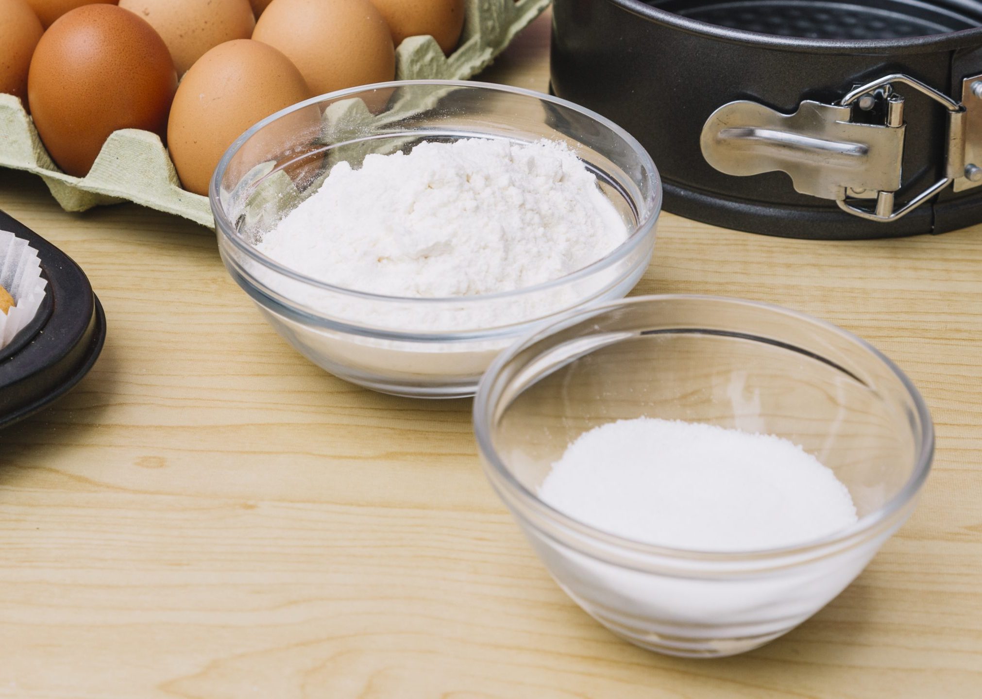 Baking Powder dan Baking Soda: Keduanya Pengembang, Tapi Apa Bedanya?