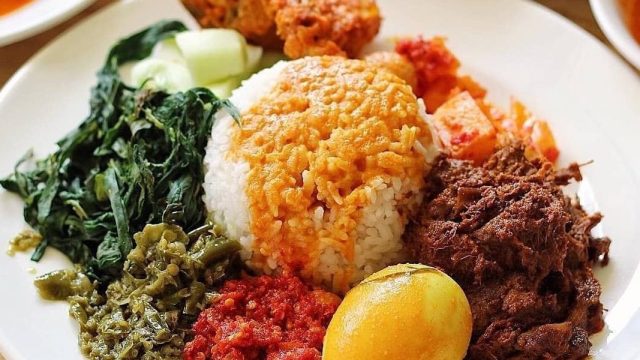 Inilah 10 Makanan Favorit yang Sering Dipesan Melalui Ojek Online, Paling Banyak Naspad dan Nasgor!