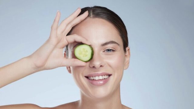 7 Tips Menggunakan Timun untuk Wajah dan Segudang Manfaat yang Perlu Diketahui