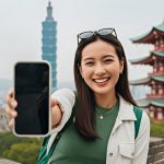 Ilustrasi Cwe Suka Traveling