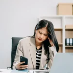 Mengatasi Overthinking di Era Digital yang Serba Cepat